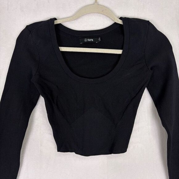 Cuts Black Ribbed Scoop Neck Cropped Long Sleeve Top Size Small - Picture 2 of 9